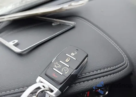 2021 Ram 1500 Laramie 4X2 5'7 Box from USA, damaged, VIN 1C6RREJT4MN801338